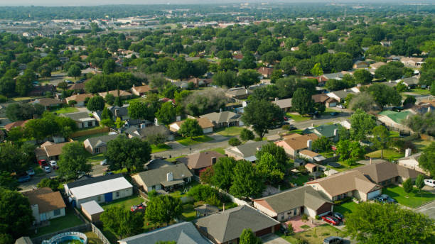 istock Drone Flight Over Suburban Homes in Texas 1372638601
