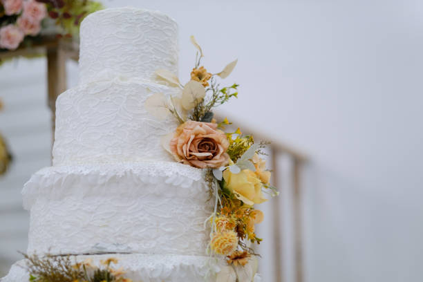 istock Beautiful wedding cake with blur background 1372647469