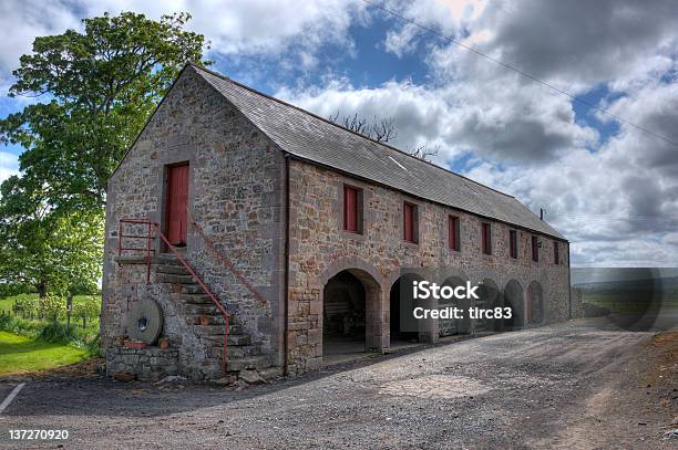 Stone Masseria Northumberland - Fotografie stock e altre immagini di Esterno di un edificio - Esterno di un edificio, Generico, Luogo non identificato