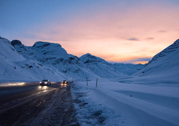 ジュリエ山道の夕日、スイス - st moritz panoramic switzerland graubunden canton ストックフォトと画像