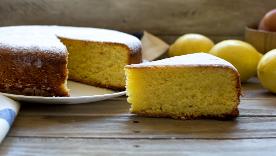 Close-up of a piece of typical Majorcan almond and lemon sponge cake: Gató