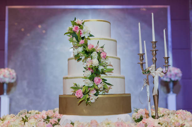 istock Beautiful wedding cake with blur background 1372754475