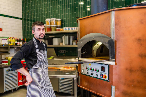 istock waiting for the pizza to be cooked 1372850984