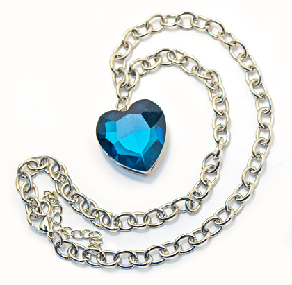 Fashion Jewelry with blue heart gem like the 