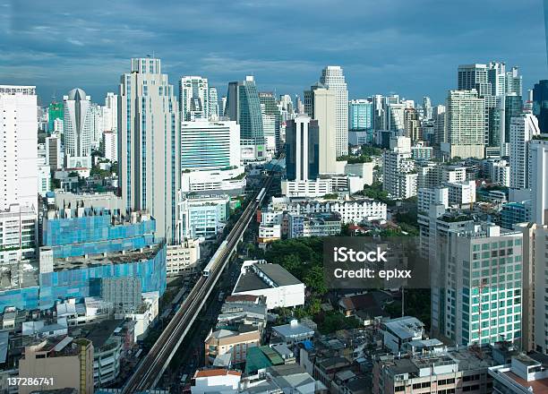 Skyline Di Bangkok - Fotografie stock e altre immagini di Affollato - Affollato, Ambientazione esterna, Architettura