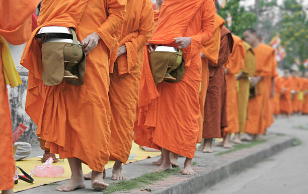 buddisti - carving cambodia decoration thailand foto e immagini stock
