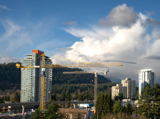 istock Highrise construction on a sunny day 1372902266
