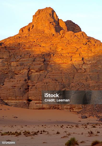 Desert Mountain - zdjęcia stockowe i więcej obrazów Afryka - Afryka, Akakus, Arabia