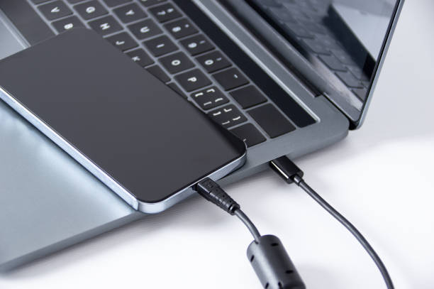 connecting smartphone and laptop