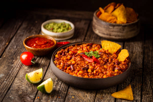 istock Mexican chili con carne 1372953084