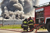 feuerwehrleute.jpg?b=1&s=170x170&k=20&c=BfO3YSNw47iBYxjdbEDlgkd4KuToXh36xIBqybagYFw=