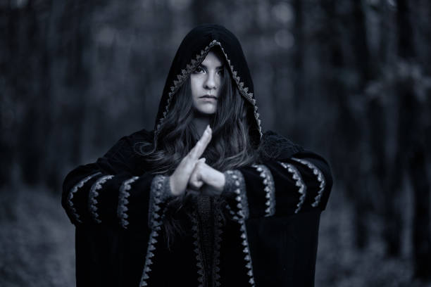 istock Night time portrait of a shaolin priestess 1372994548
