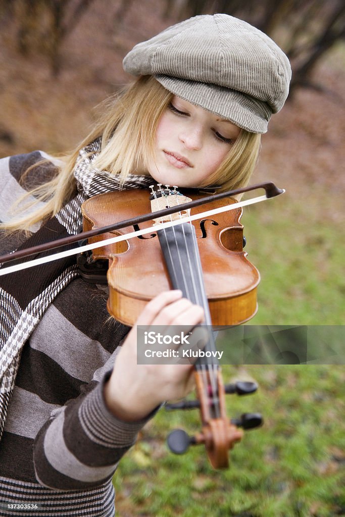 Piękne skrzypek - Zbiór zdjęć royalty-free (16-17 lat)