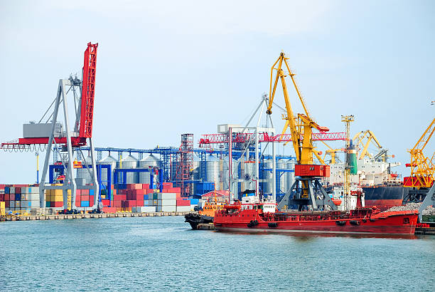 istock Port warehouse with cargoes and containers 137305044