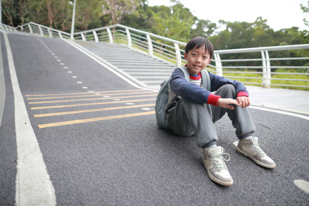 istock Schoolboy going to school 1373055333