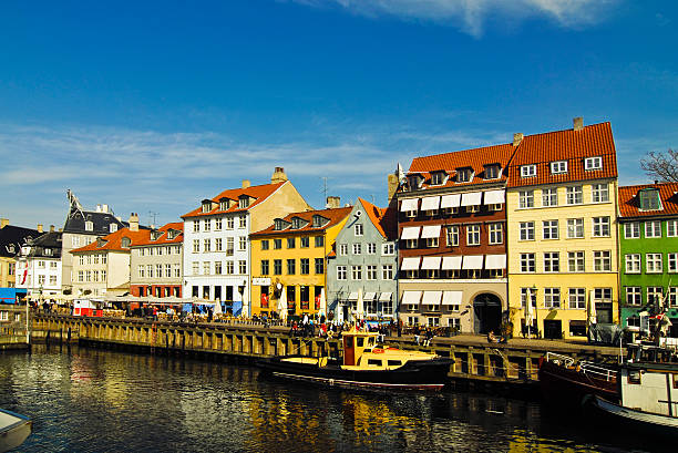 istock Nyhavn - Copenhagen, Denmark 137305586