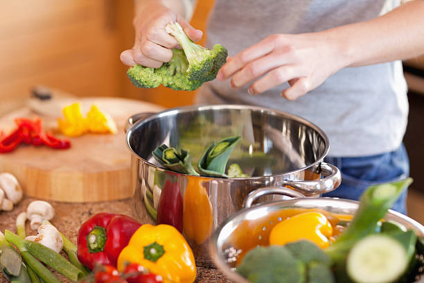 istock Woman preparing healthy dinner 137306147