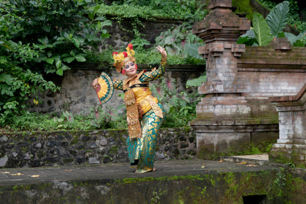istock Balinese dancer posing in the temple 1373078480