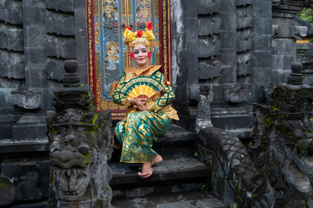 istock Balinese dancer posing in the temple 1373080639