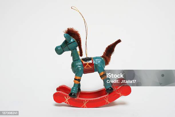 Rocking Horse クリスマスオーナメントアンティークの木製の白背景 - カットアウトのストックフォトや画像を多数ご用意 - カットアウト, ホッピングボール, おもちゃ