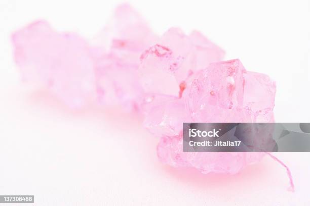 핑크 바위산사탕 끈일 설탕에 대한 스톡 사진 및 기타 이미지 - 설탕, 분홍, 결정체