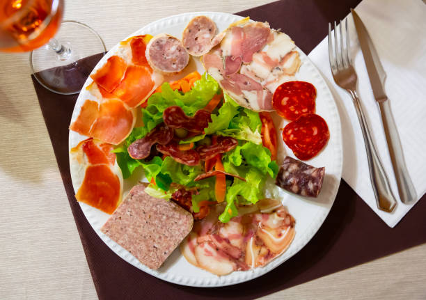 istock Plate with a delicious Catalan salad. 1373158989