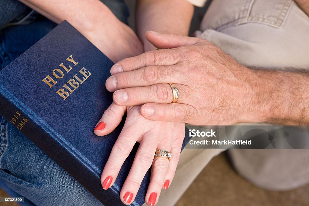 Paare Committment für Ihre Hochzeit - Lizenzfrei Berufliche Partnerschaft Stock-Foto