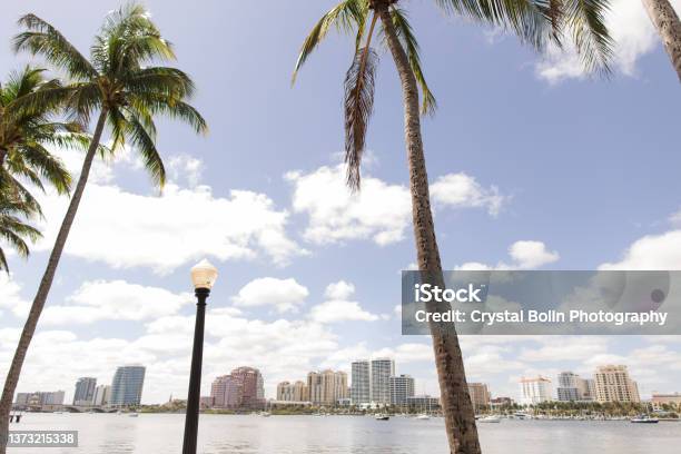Palm Beach Fl Intercostal Waterway Viewed From Palm Beach Island Stock Photo - Download Image Now