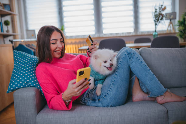 istock Young woman ordering food online 1373217325