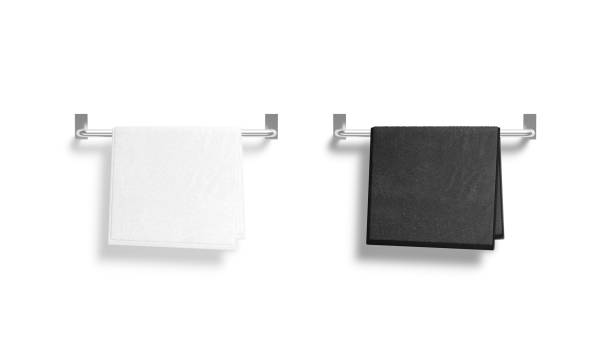 asciugamano bianco e nero vuoto sul mockup del binario riscaldato - towel hanging bathroom railing foto e immagini stock