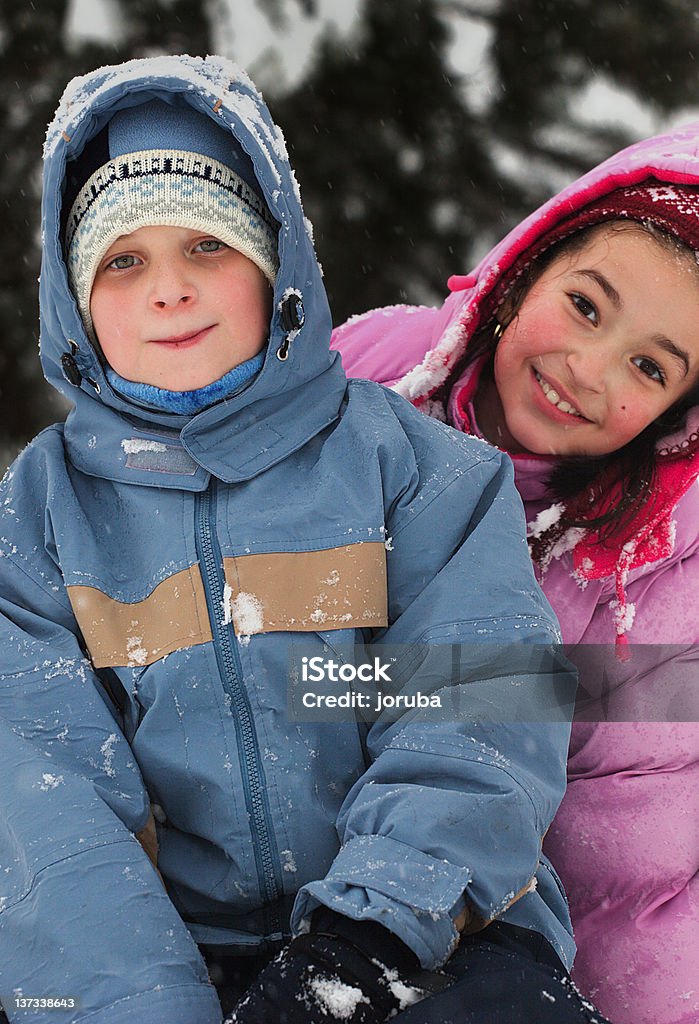 Crianças no inverno - Foto de stock de Alegria royalty-free