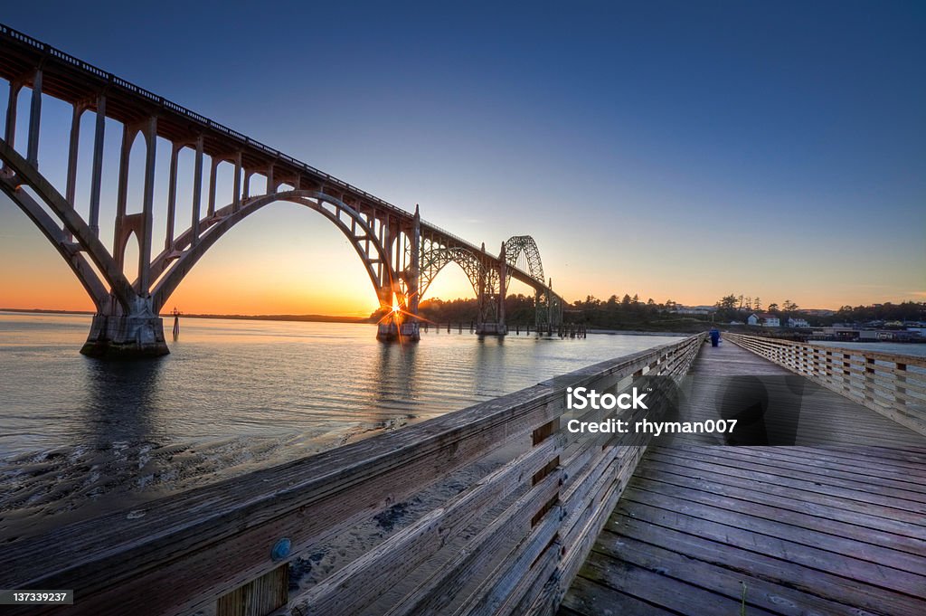 Sieć Dock w Newport Stan Oregon - Zbiór zdjęć royalty-free (Newport - Oregon)