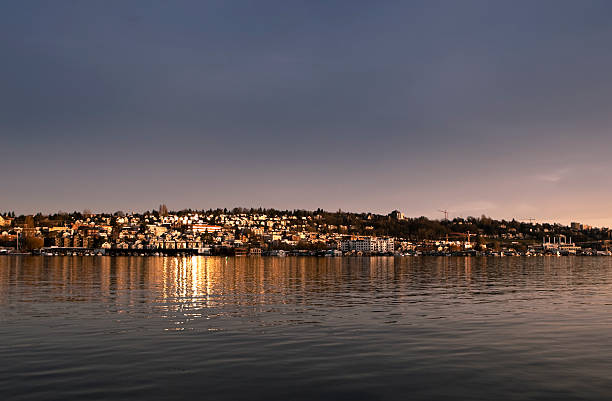 istock Lake Union in the afternoon 137344834