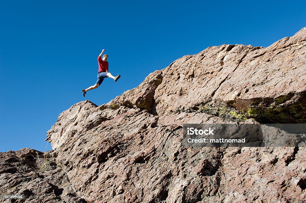 Boulder pulando - Foto de stock de 30 Anos royalty-free