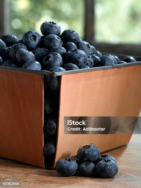 Heidelbeeren Stockfoto und mehr Bilder von Amerikanische Heidelbeere - Amerikanische Heidelbeere, Antioxidationsmittel, Beere - Obst