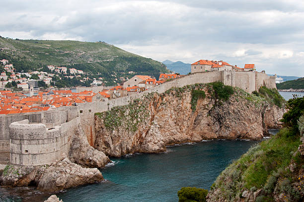 istock Walls of Dubrovnik 137376093