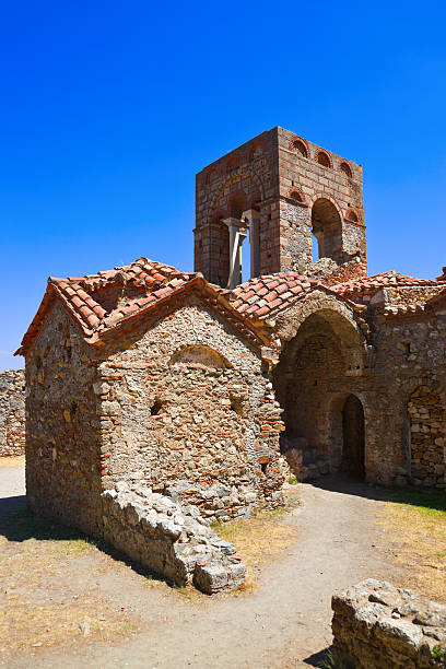 ruines de la vieille ville en mystras, grèce - sparta greece ancient past archaeology photos et images de collection