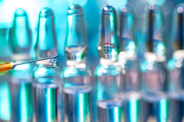 istock Vaccine and injection - macrophotography 1373816100