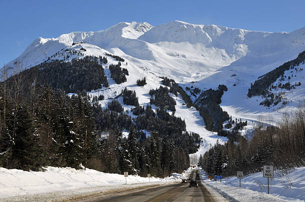 alyeska las montañas, alaska, ee.uu. - girdwood fotografías e imágenes de stock