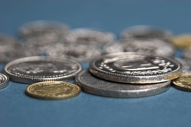 スイスの硬貨 - swiss currency coin swiss francs swiss coin ストックフォトと画像