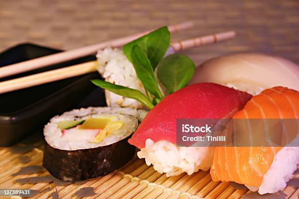 Essen Sushi Stockfoto und mehr Bilder von Asien - Asien, Fisch, Fische und Meeresfrüchte