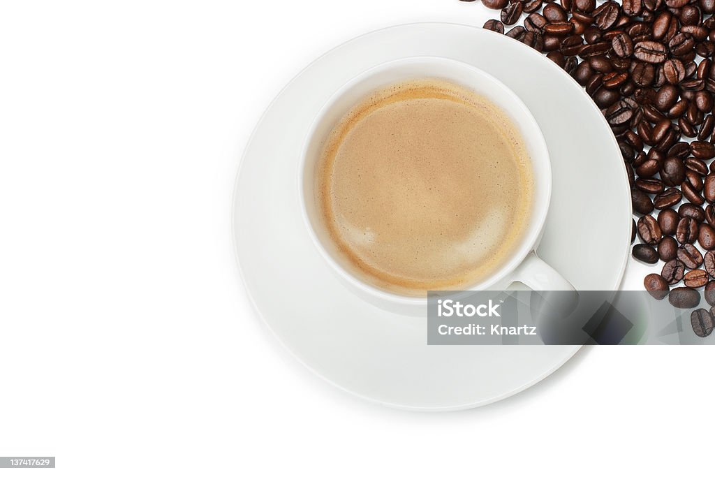 Tasse de café et grains - Photo de Au-dessus de libre de droits
