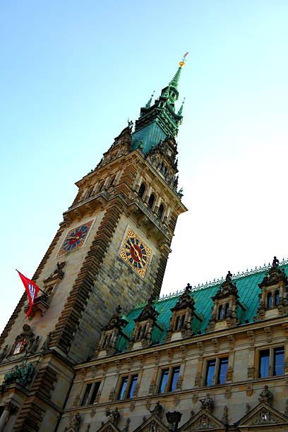 hôtel de ville de hambourg - hamburg town hall photos et images de collection