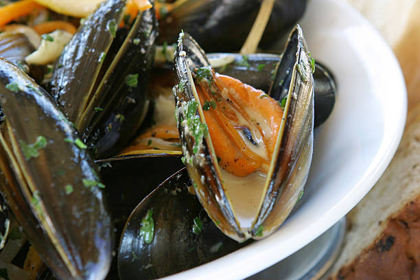 Fresh moules mariniere with white wine,cream,garlic,shallots and parsley