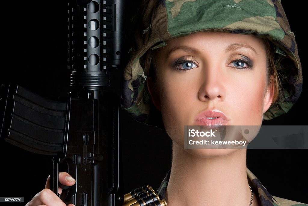 Armia kobieta - Zbiór zdjęć royalty-free (Agresja)