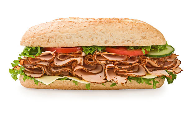 di cereali integrali turchia/sandwich di pollo - panino submarine foto e immagini stock