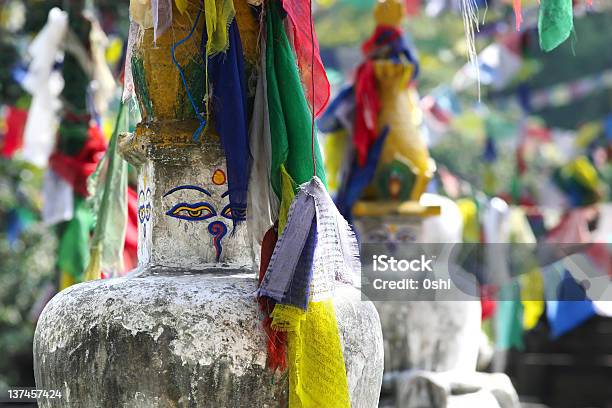 Budista Oración Banderas Foto de stock y más banco de imágenes de Asia - Asia, Asia del Sur, Bandera de oración