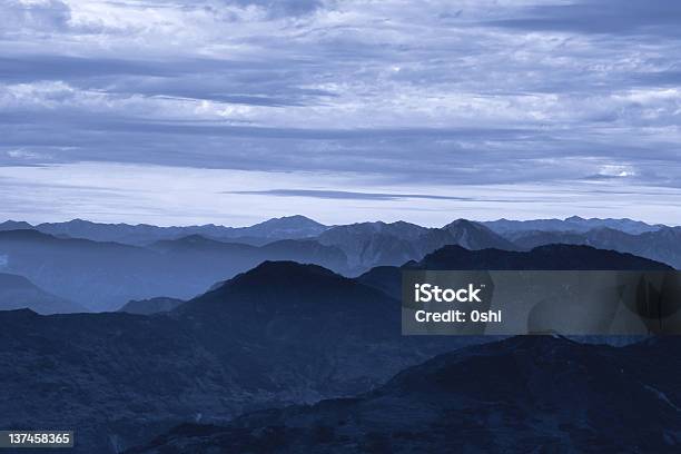 Nebligen Sonnenaufgang Im Himalaya Stockfoto und mehr Bilder von Annapurna-Schutzgebietprojekt - Annapurna-Schutzgebietprojekt, Ansicht aus erhöhter Perspektive, Asien