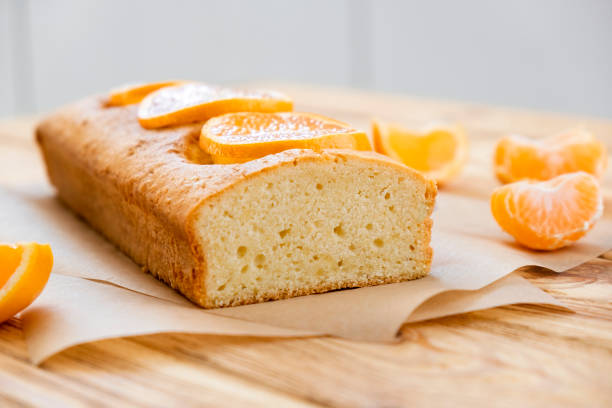 pastel de mandarina - pound cake fruitcake cake loaf of bread fotografías e imágenes de stock