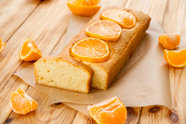 pastel de mandarina - pound cake fruitcake cake loaf of bread fotografías e imágenes de stock